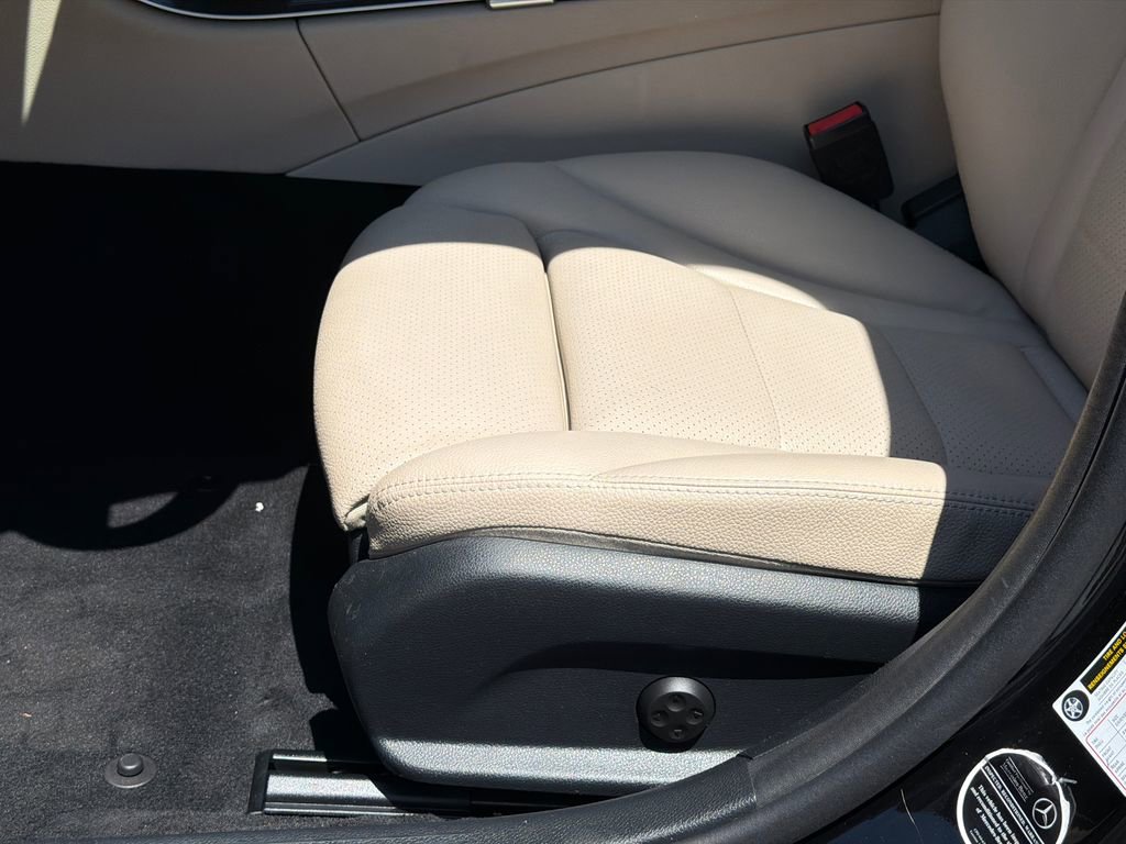 Used 2020 Mercedes-Benz C 300 4MATIC Sedan image 15