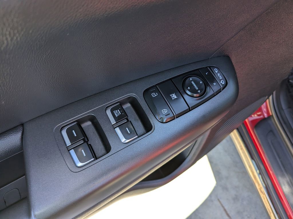 Used 2020 Kia Sportage S FWD image 18