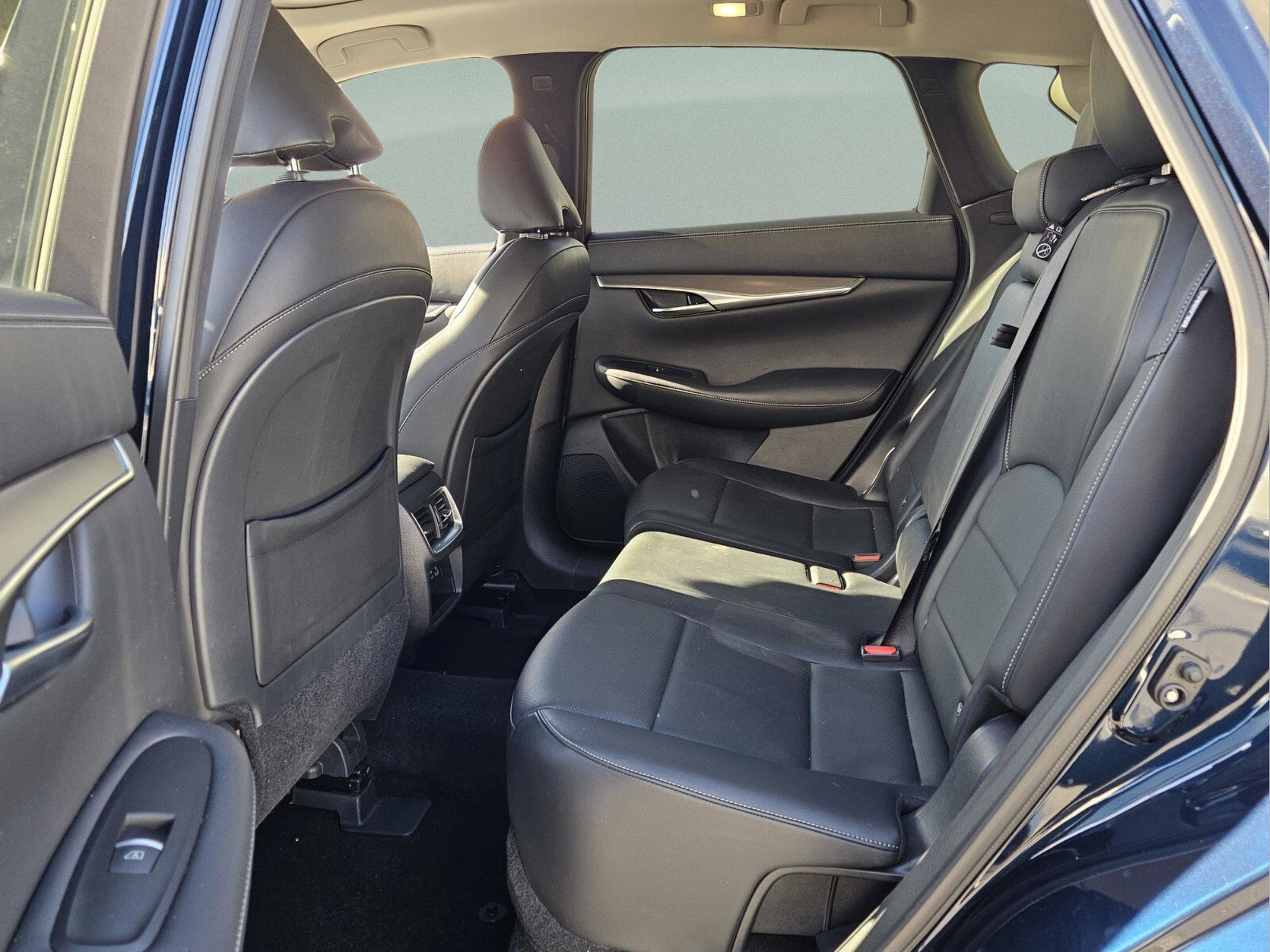 Certified 2023 INFINITI QX50 Luxe image 15