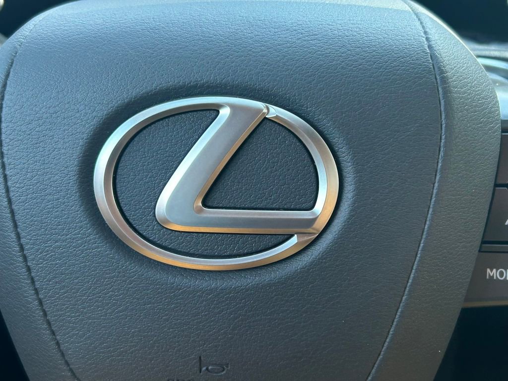 Used 2022 Lexus NX 350h AWD image 39