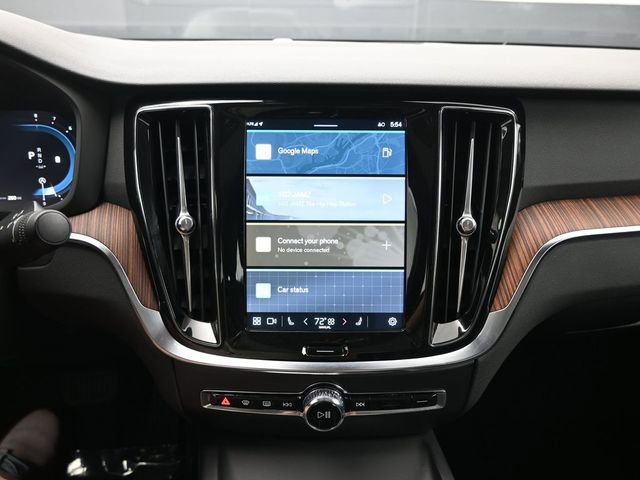 Used 2025 Volvo S60 B5 Plus image 12