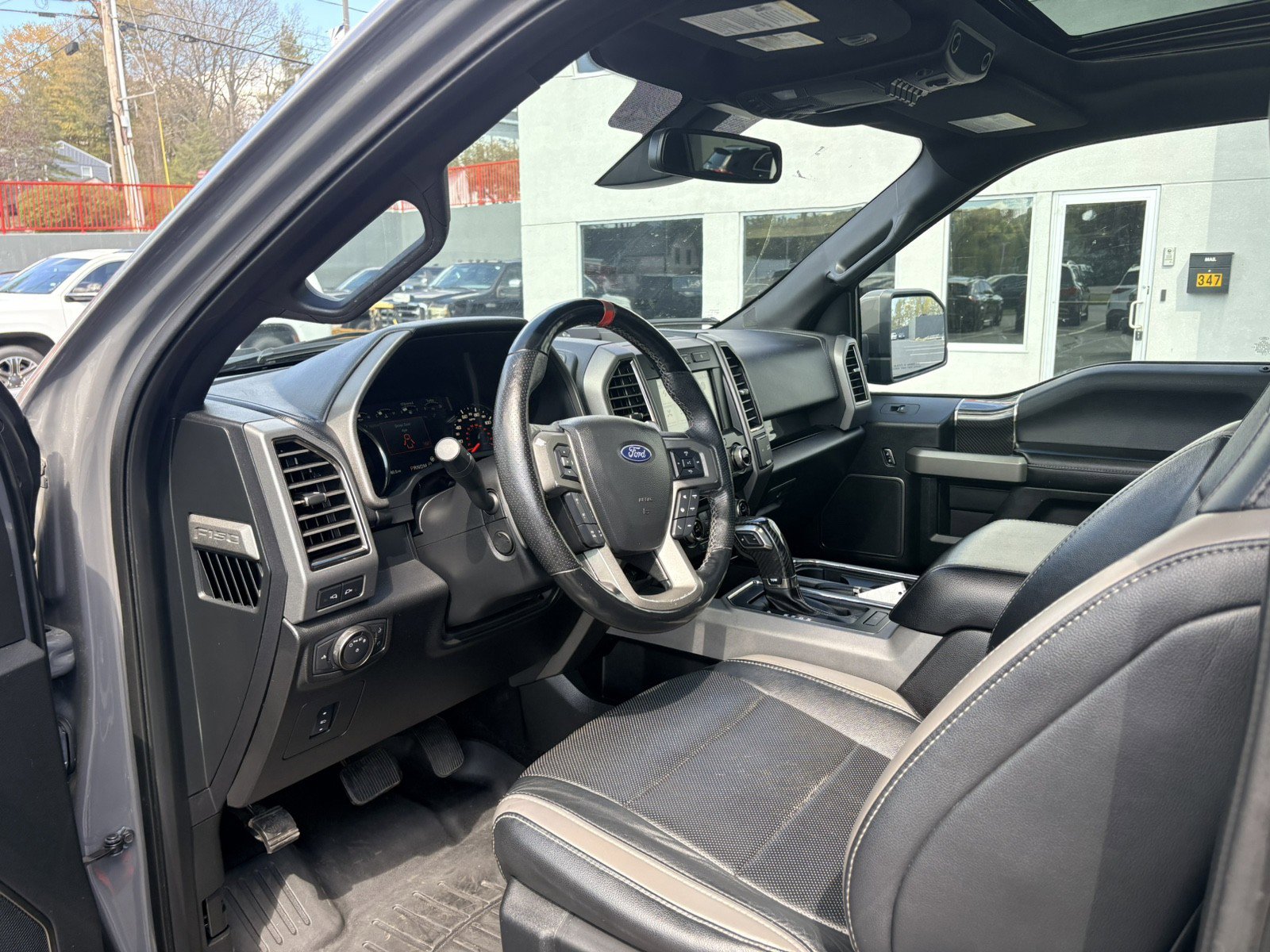 Used 2018 Ford F150 Raptor w/ Equipment Group 802A Luxury AWD/4WD image 19