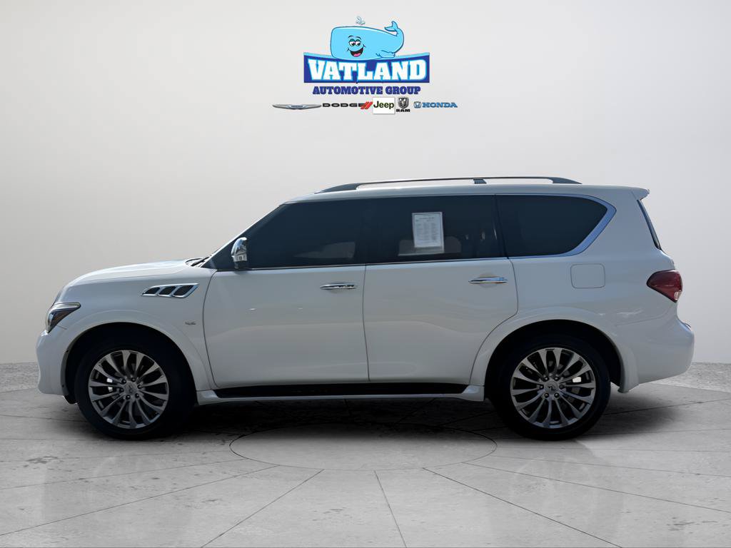 Used 2016 INFINITI QX80 4WD w/ Deluxe Technology Package image 2