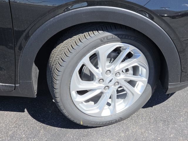 New 2027 Chevrolet Bolt LT FWD image 20