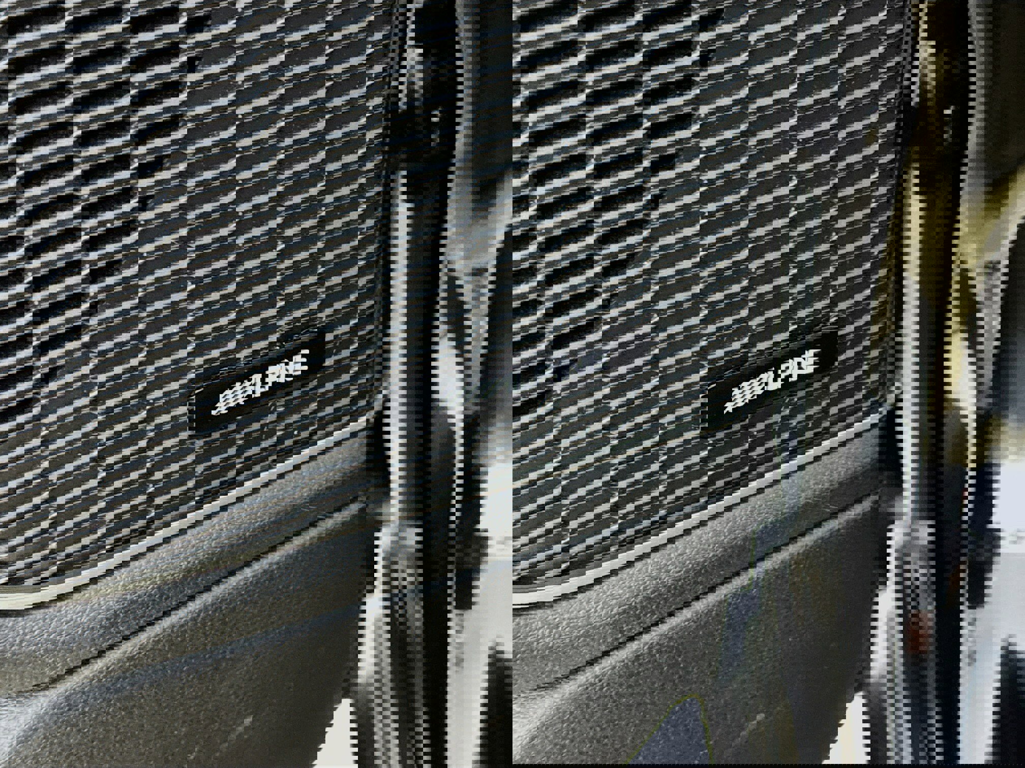 Used 2023 Jeep Grand Cherokee 4WD 4xe image 4