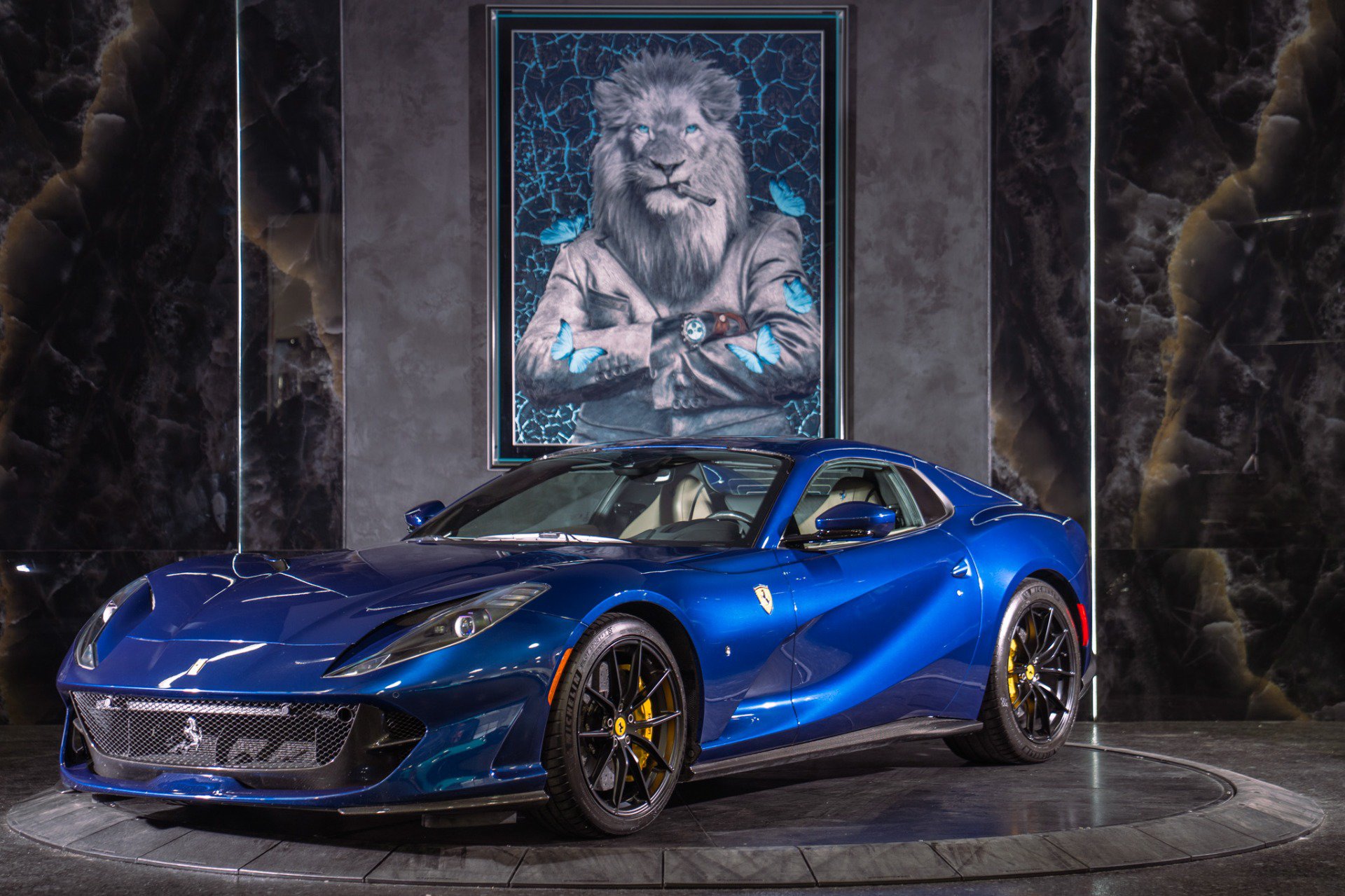 Used 2021 Ferrari 812 GTS RWD image 4