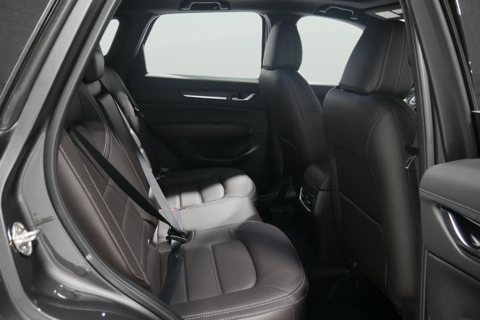 New 2025 MAZDA CX-5 Signature AWD/4WD image 17