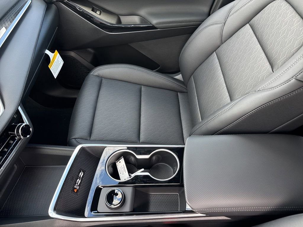 New 2026 Chevrolet Equinox LT w/ Convenience Package II image 39