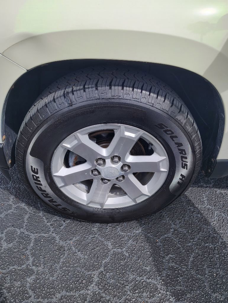 Used 2009 Saturn Outlook XR w/ Convenience Package image 20