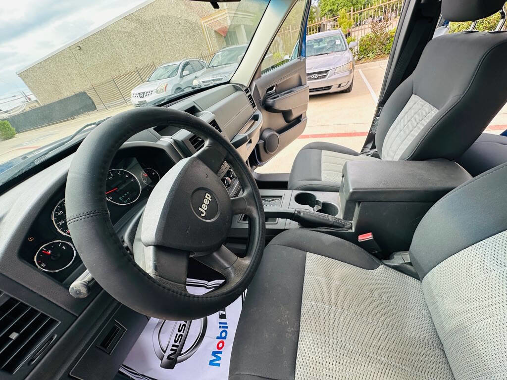 Used 2010 Jeep Liberty Sport image 12