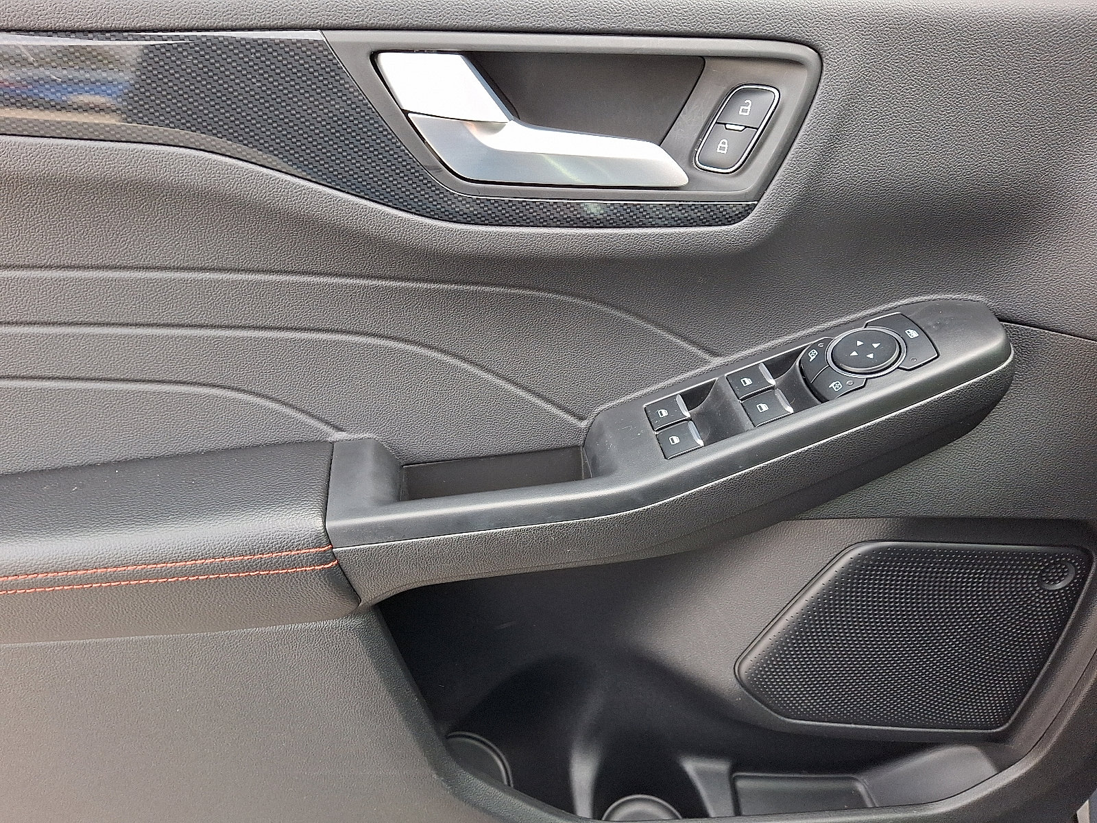 Certified 2025 Ford Escape ST-Line Elite w/ Tech Pack #1 image 15