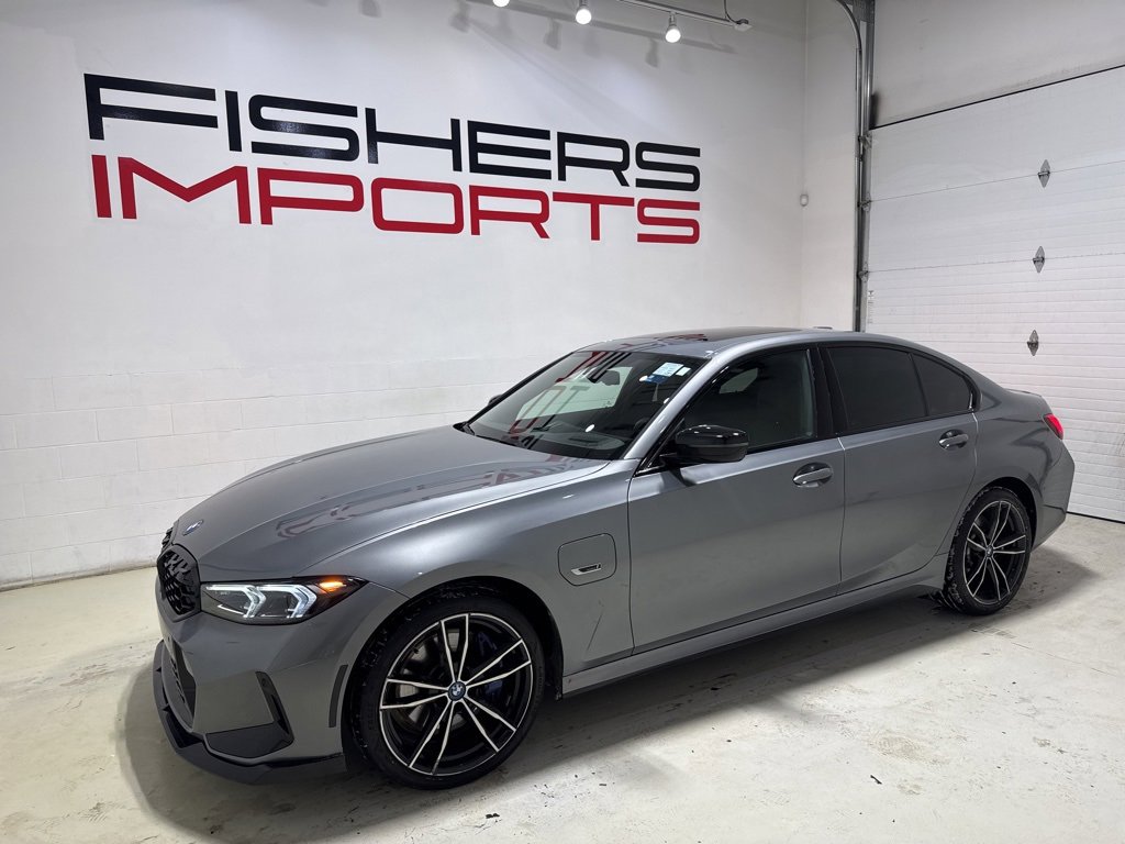 Used 2023 BMW 330e xDrive w/ M Sport Package image 8