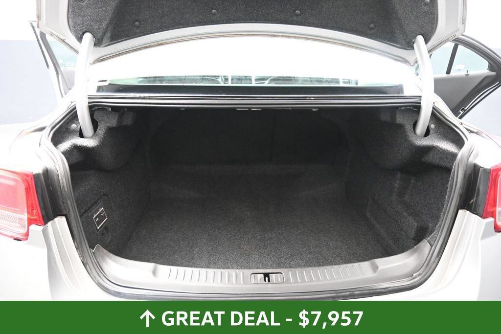 Used 2014 Chevrolet Malibu LT FWD image 23