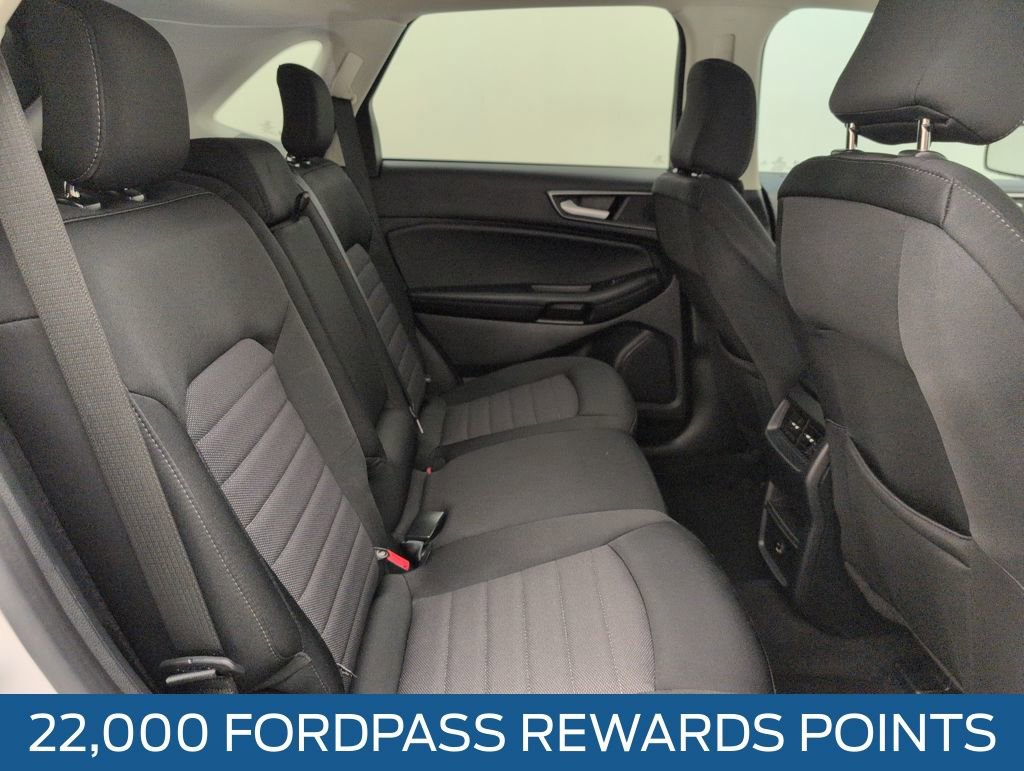 Certified 2021 Ford Edge SE image 15