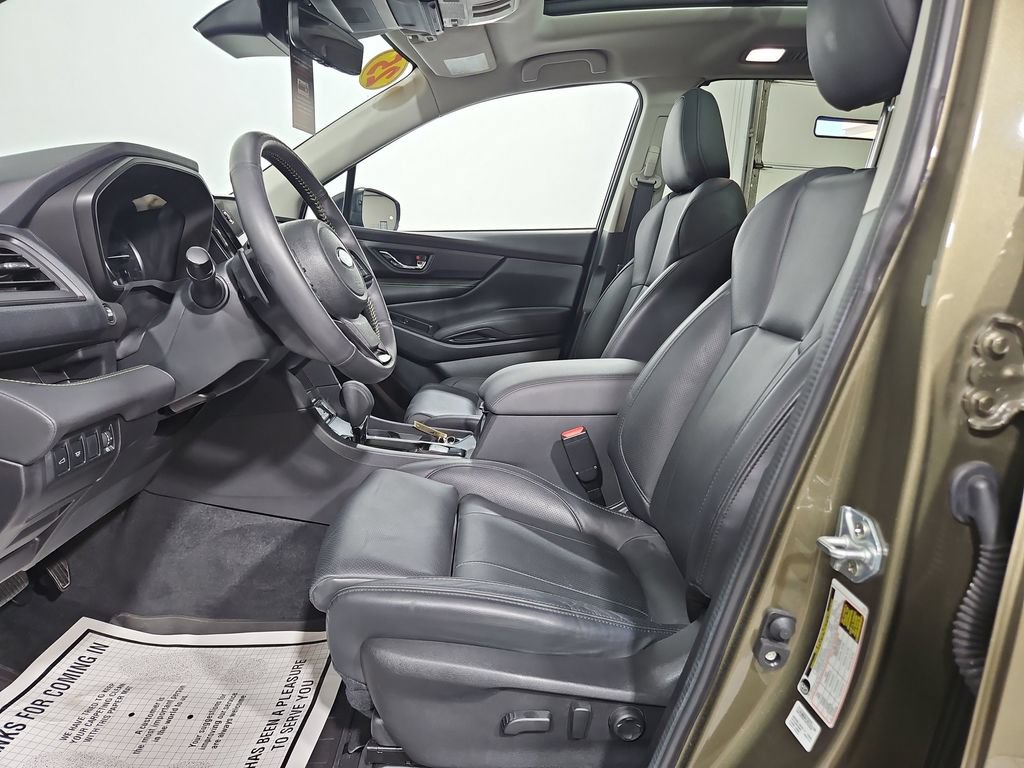 Certified 2025 Subaru Ascent Bronze Edition AWD/4WD image 11