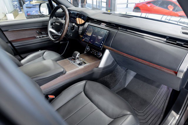 Used 2023 Land Rover Range Rover Long Wheelbase Autobiography image 47