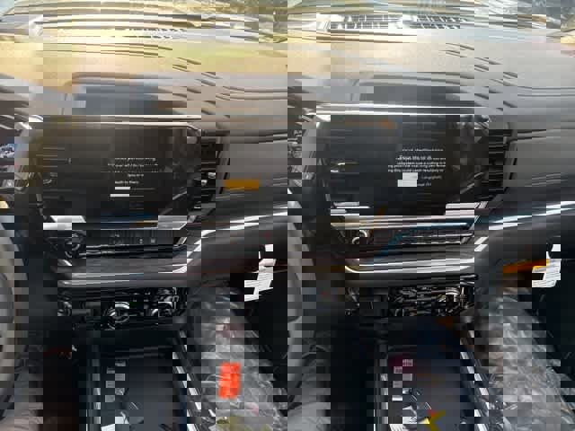 New 2026 GMC Sierra 2500 SLT w/ SLT Convenience Package image 21