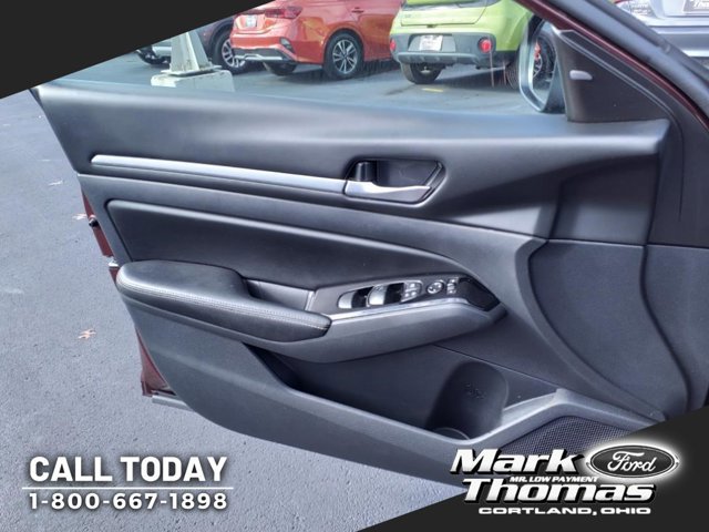 Used 2023 Nissan Altima 2.5 SV AWD/4WD image 11