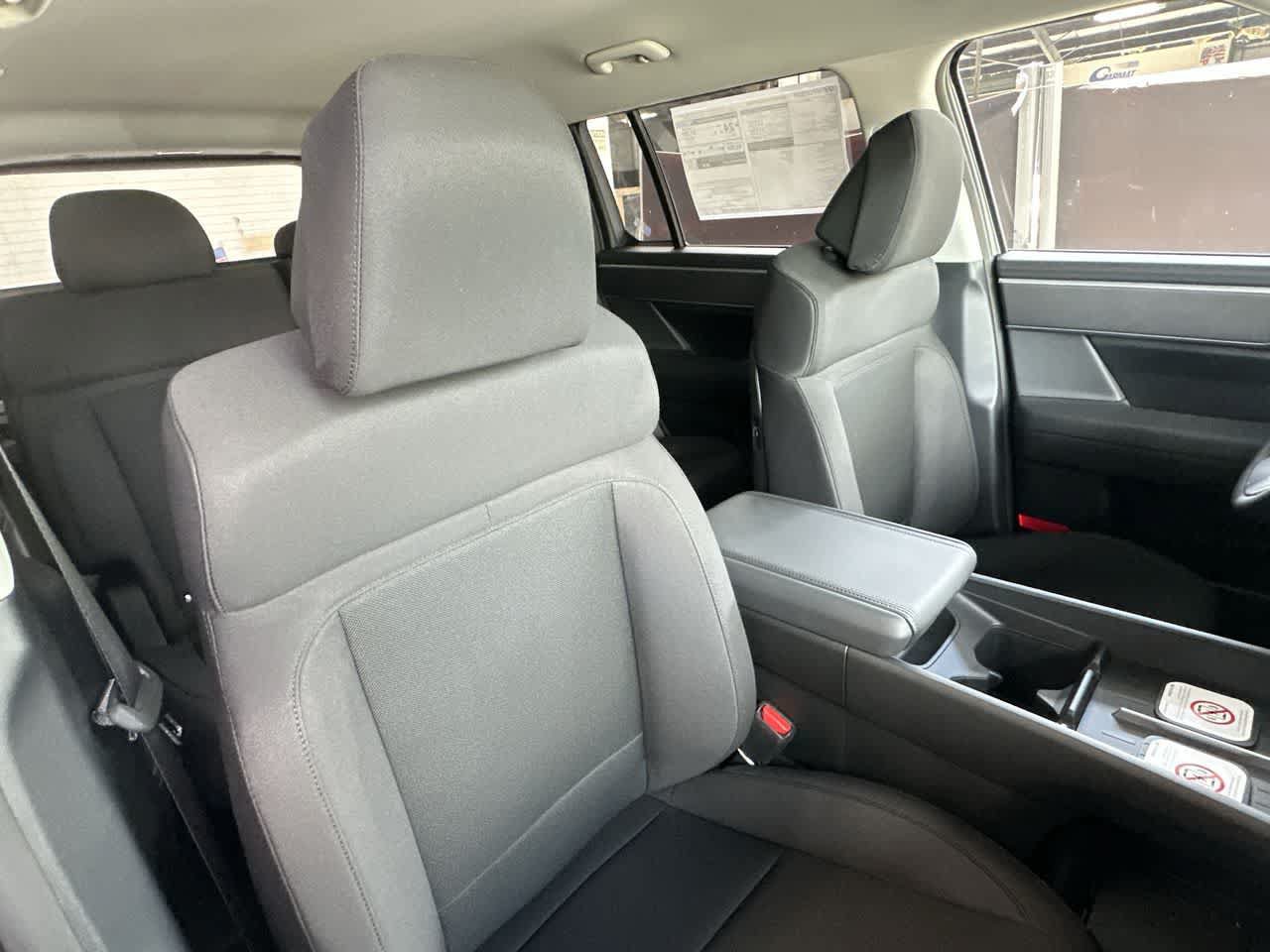New 2026 Hyundai Santa Fe SE FWD image 27