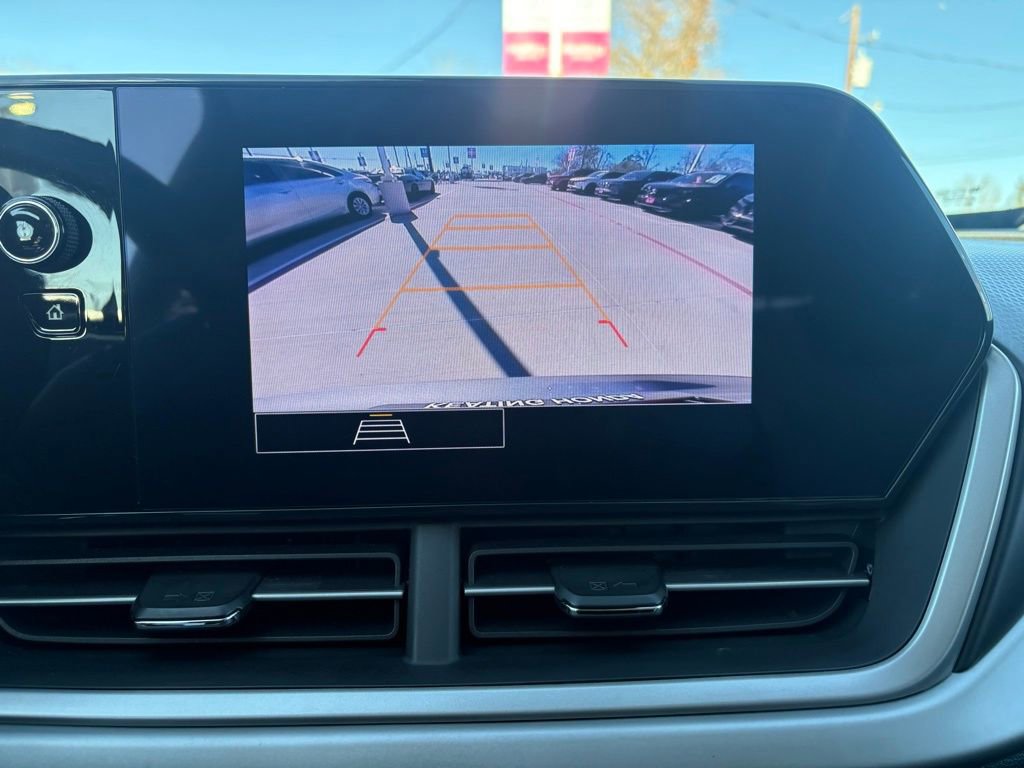 Used 2024 Chevrolet Trax LS image 11