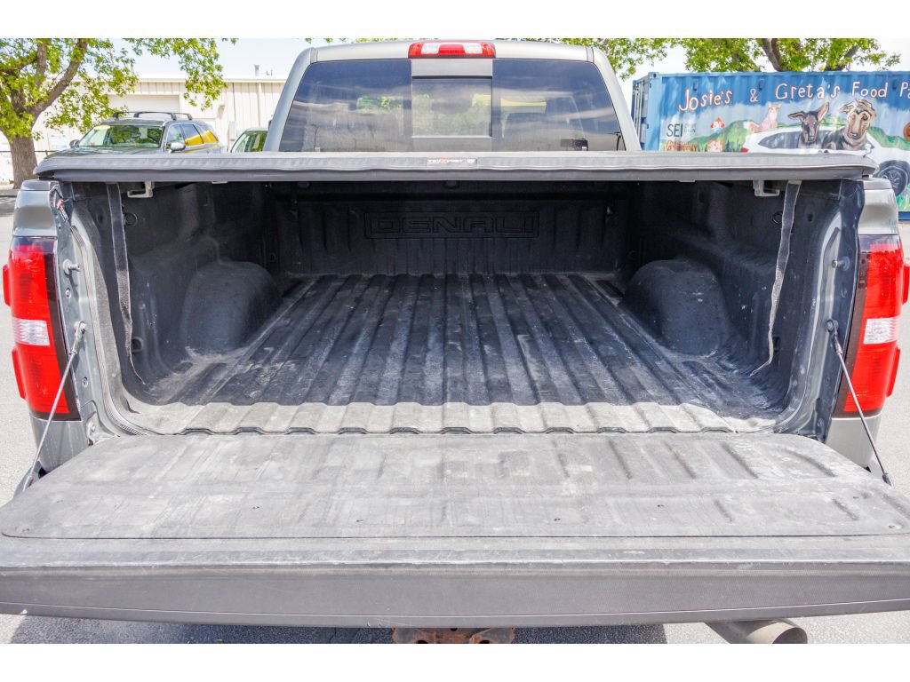 Used 2018 GMC Sierra 2500 Denali w/ Duramax Plus Package AWD/4WD image 14