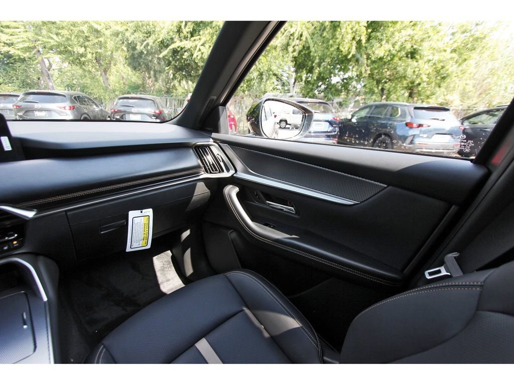 New 2025 MAZDA CX-70 Plug-In Hybrid w/ Premium Plus image 10