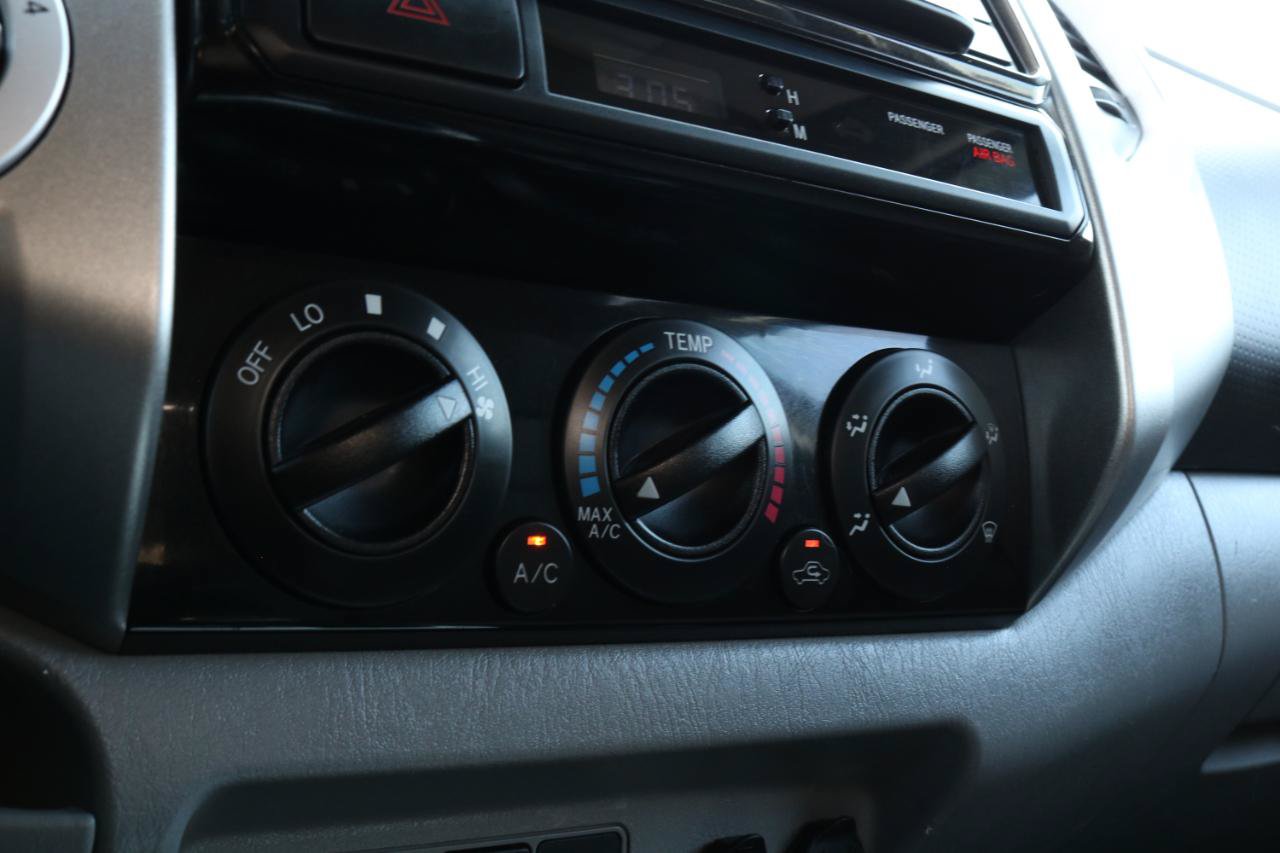 Used 2014 Toyota Tacoma 4x4 Double Cab w/ TRD Sport Package image 26