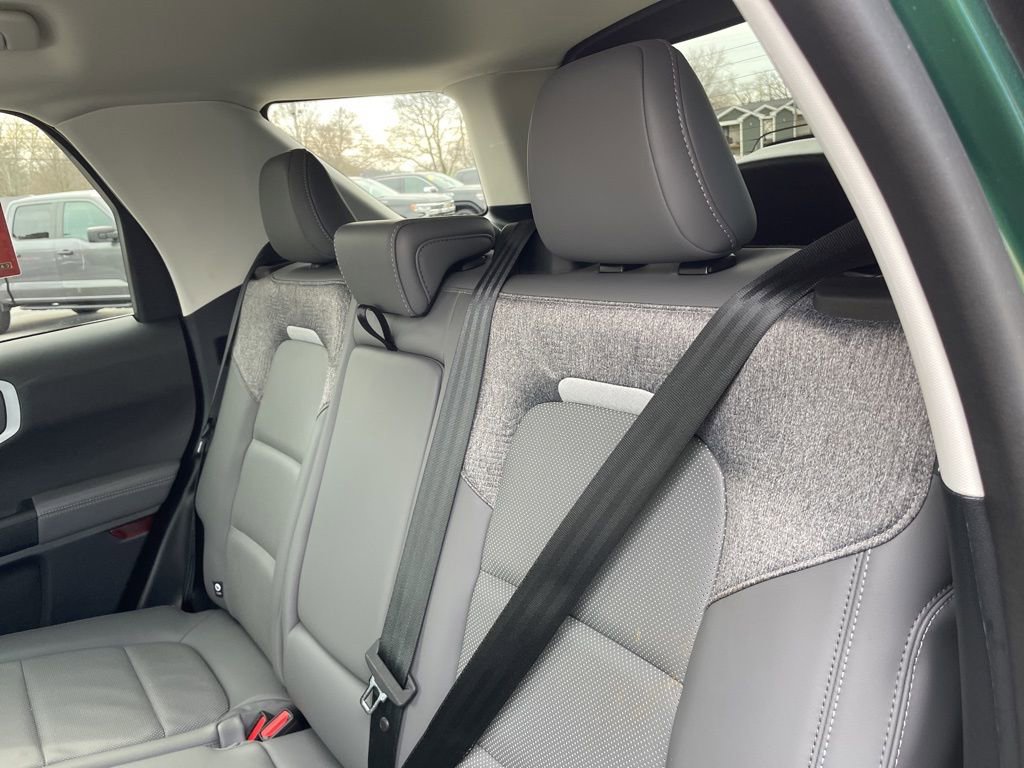 Used 2025 Ford Bronco Sport Badlands image 37