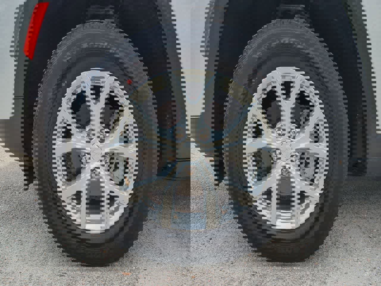 Used 2023 Jeep Grand Cherokee Limited RWD image 14