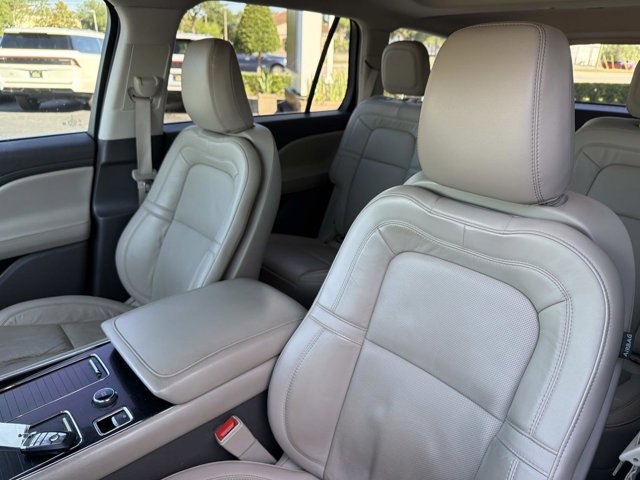 Certified 2022 Lincoln Aviator Reserve w/ Elements Package Plus RWD image 14
