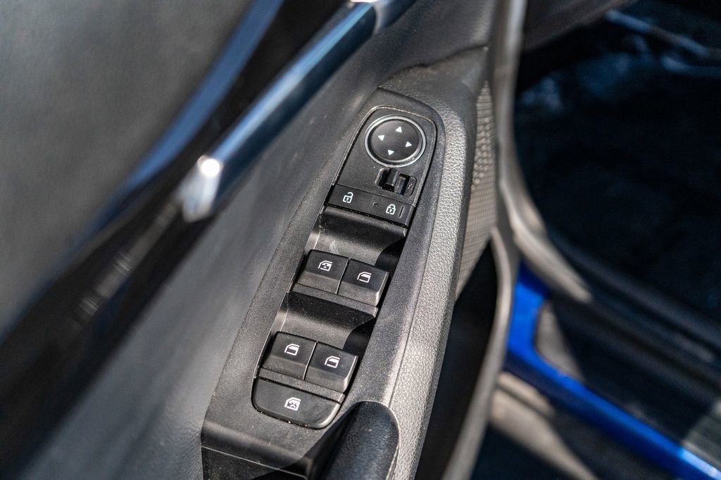 Used 2021 Kia Seltos EX image 17