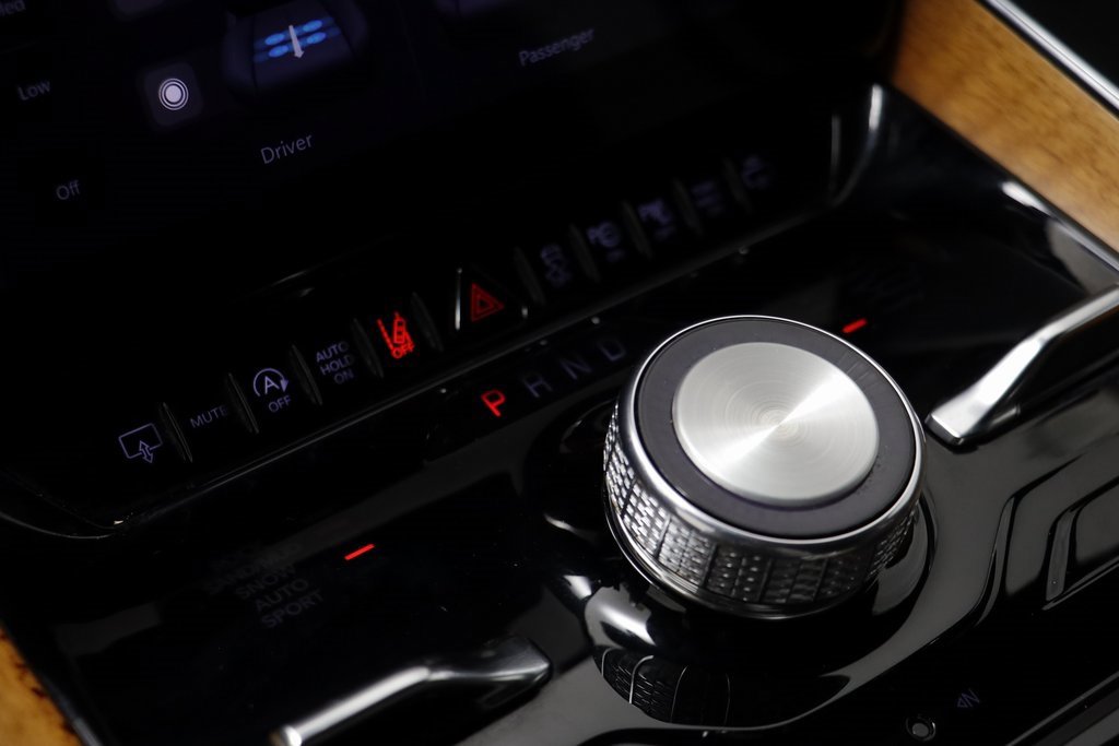 Used 2024 Jeep Grand Wagoneer L Series III image 14