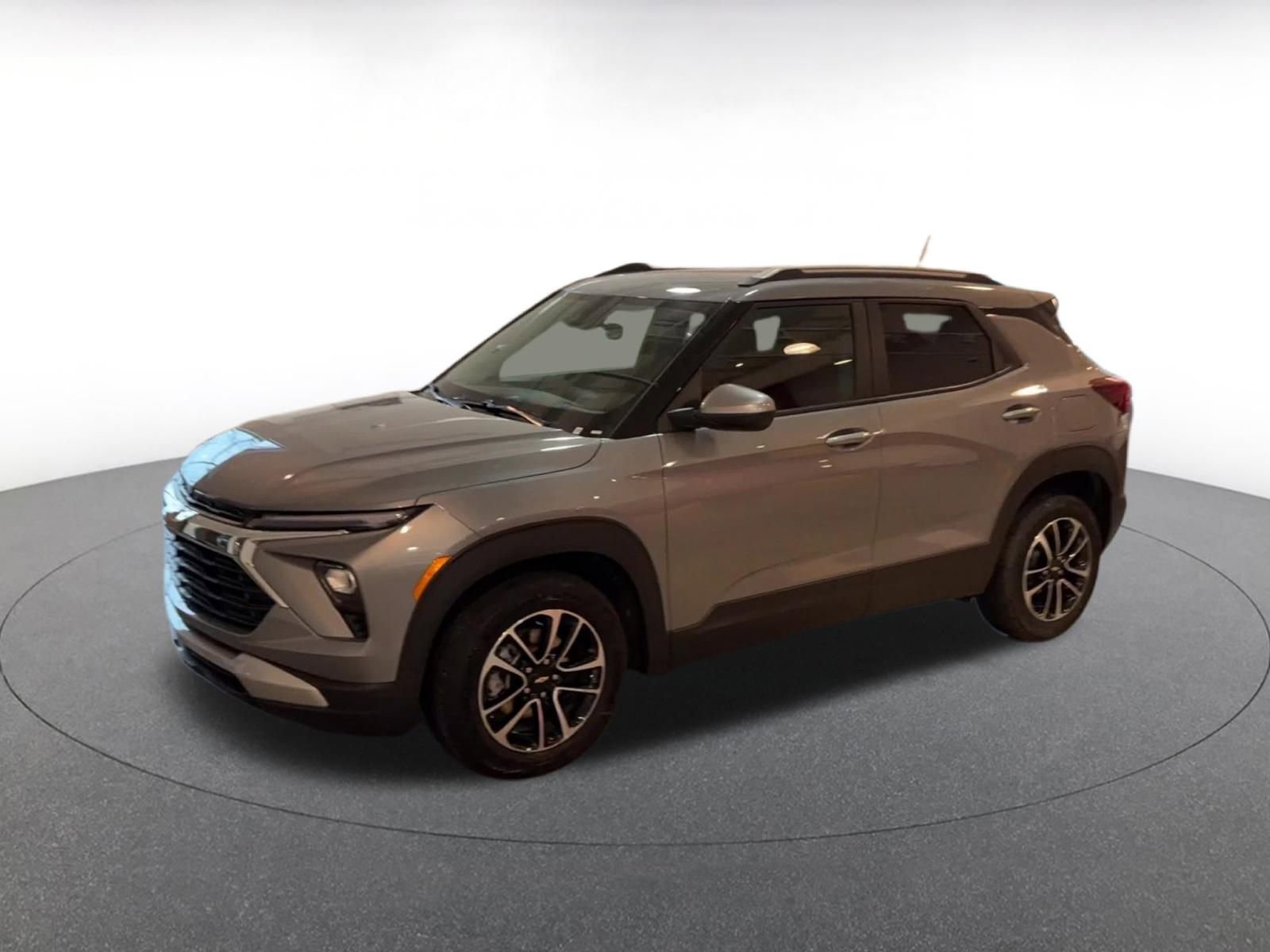 Used 2025 Chevrolet TrailBlazer LT image 8