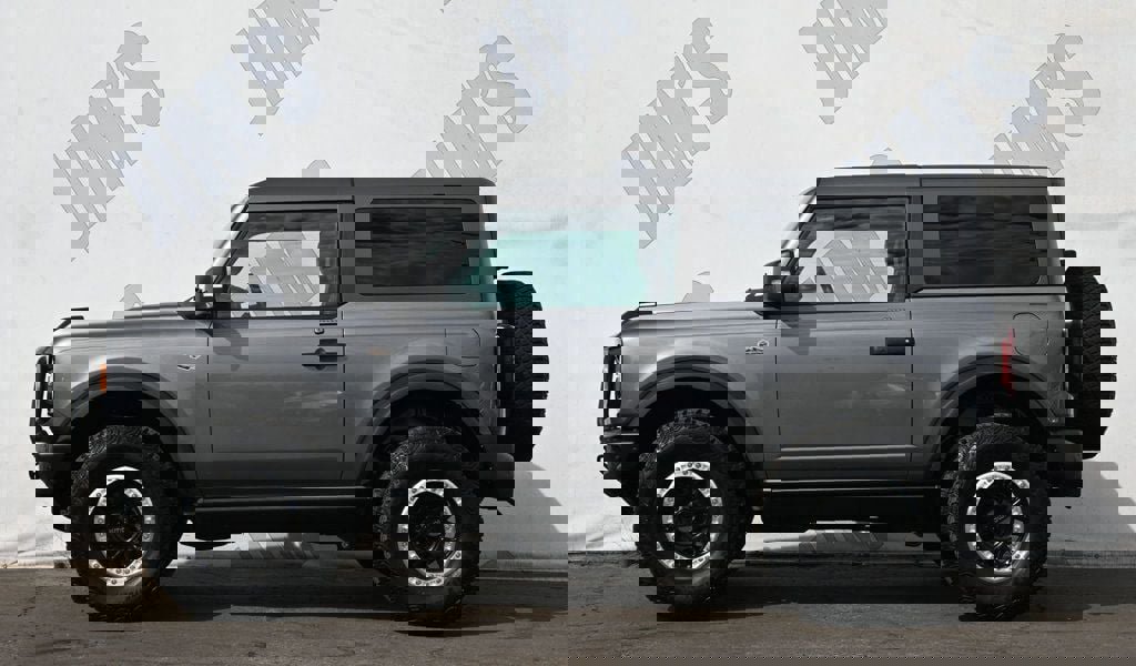 Used 2023 Ford Bronco Wildtrak image 6