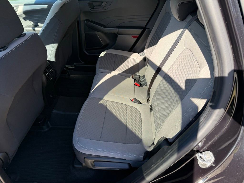 Used 2022 Ford Escape SE w/ Cold Weather Package image 37