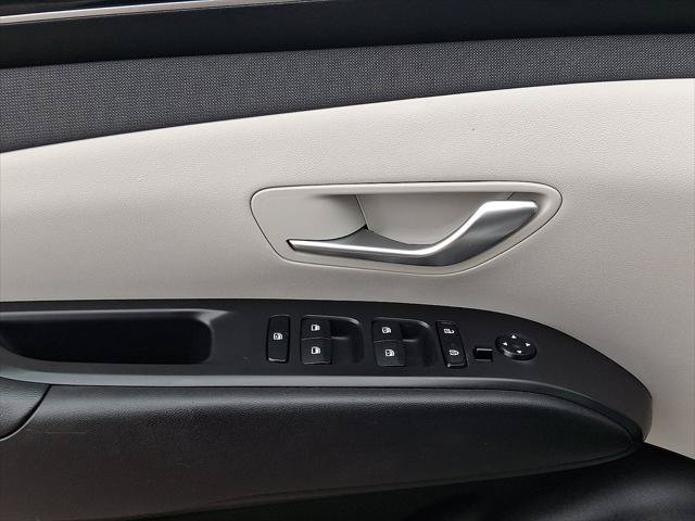 Used 2023 Hyundai Tucson SEL w/ Convenience Package AWD/4WD image 15
