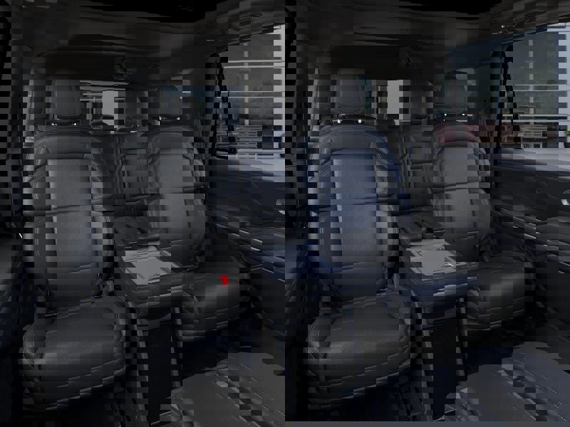 New 2026 Lincoln Navigator Reserve w/ Jet Appearance Package image 11