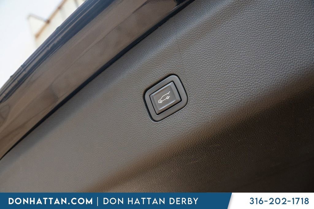 Used 2022 Buick Enclave Essence w/ Experience Buick Package AWD/4WD image 34