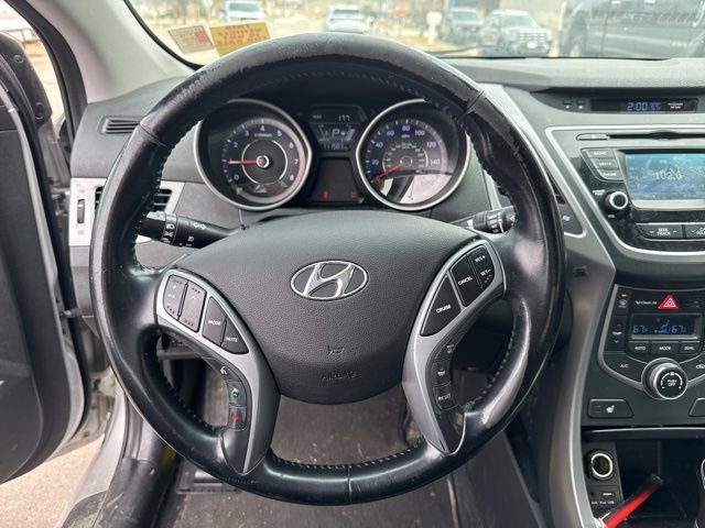 Used 2016 Hyundai Elantra Limited image 16