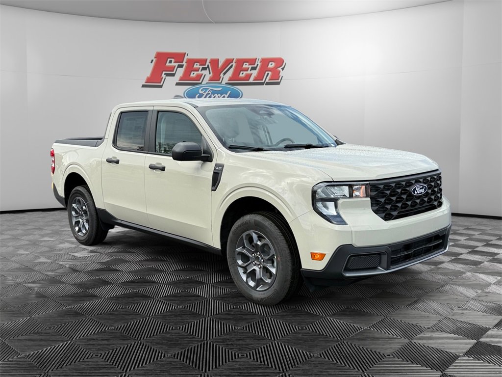 New 2025 Ford Maverick XLT w/ Equipment Group 302A image 3