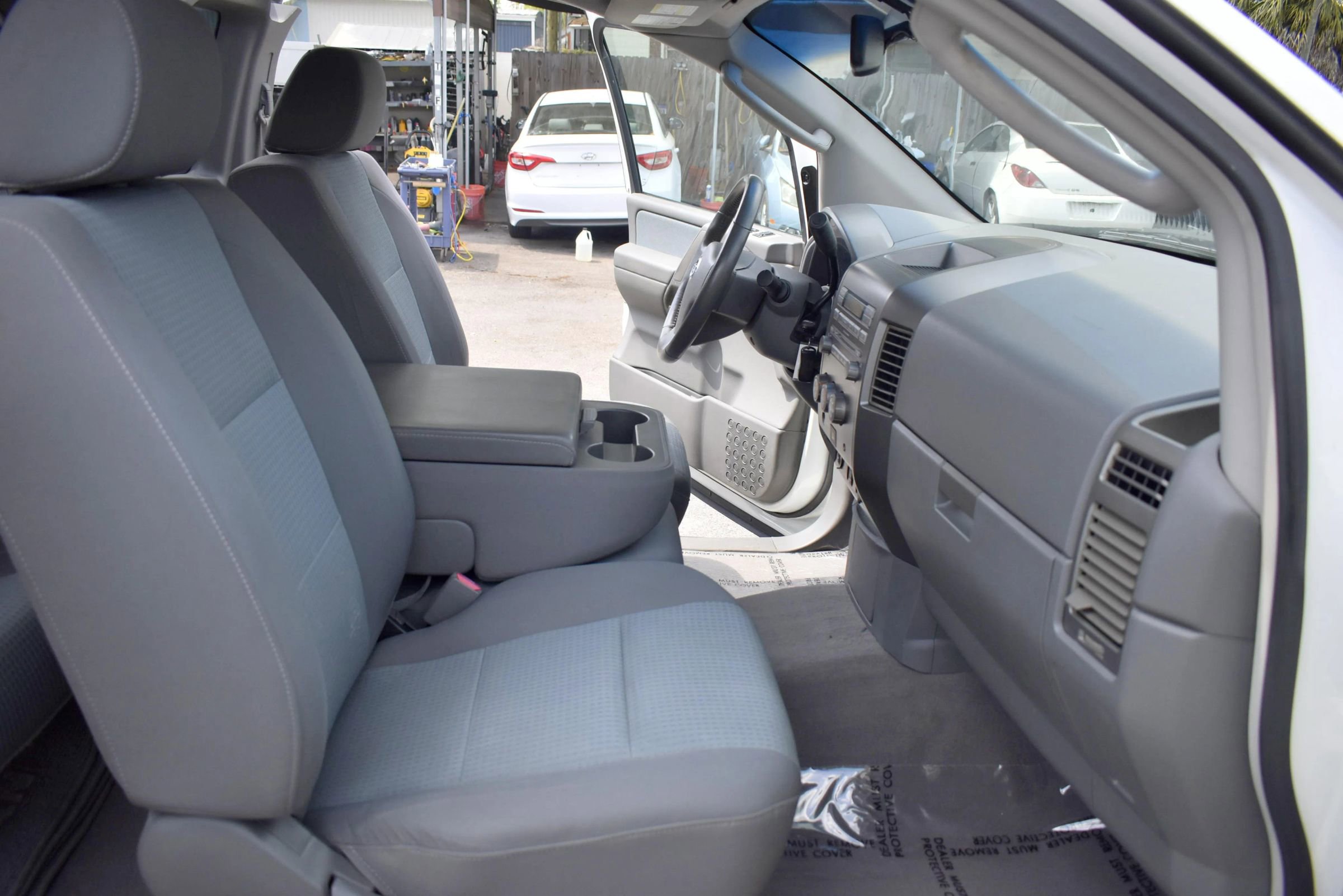 Used 2006 Nissan Titan SE RWD image 16