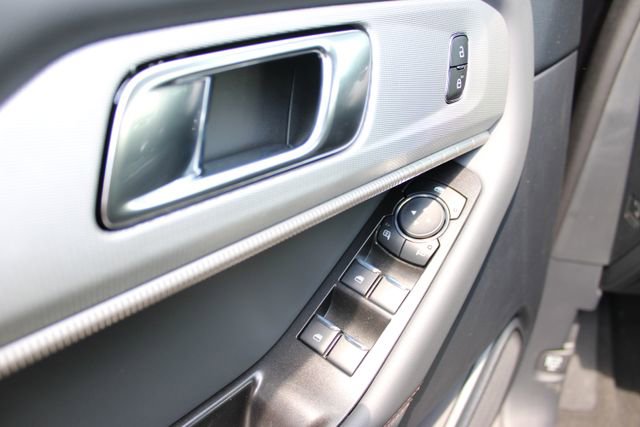 New 2026 Ford Explorer Active RWD image 10