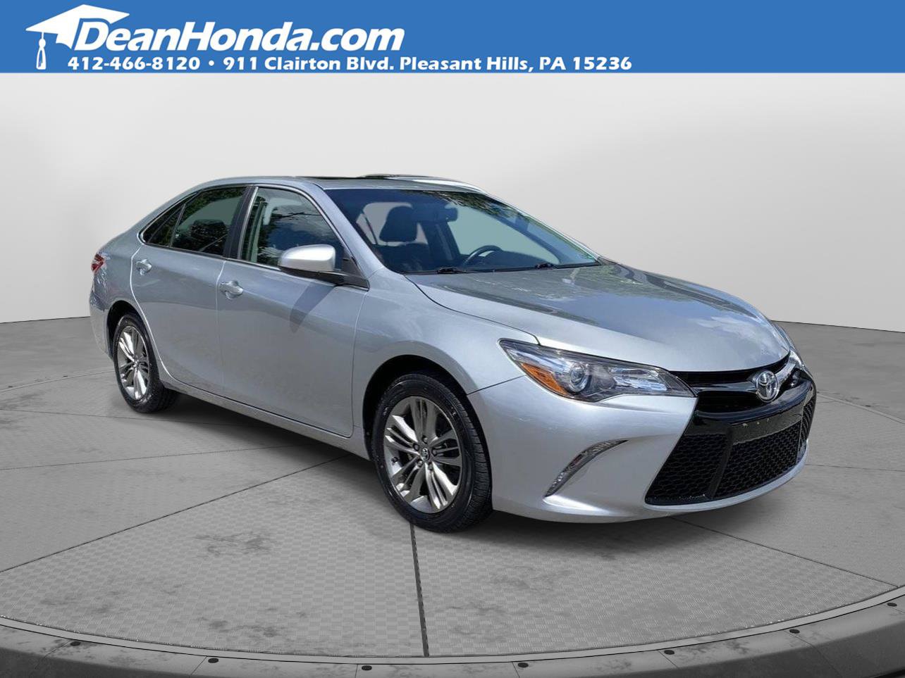 Used 2017 Toyota Camry SE w/ Moonroof Package FWD image 1
