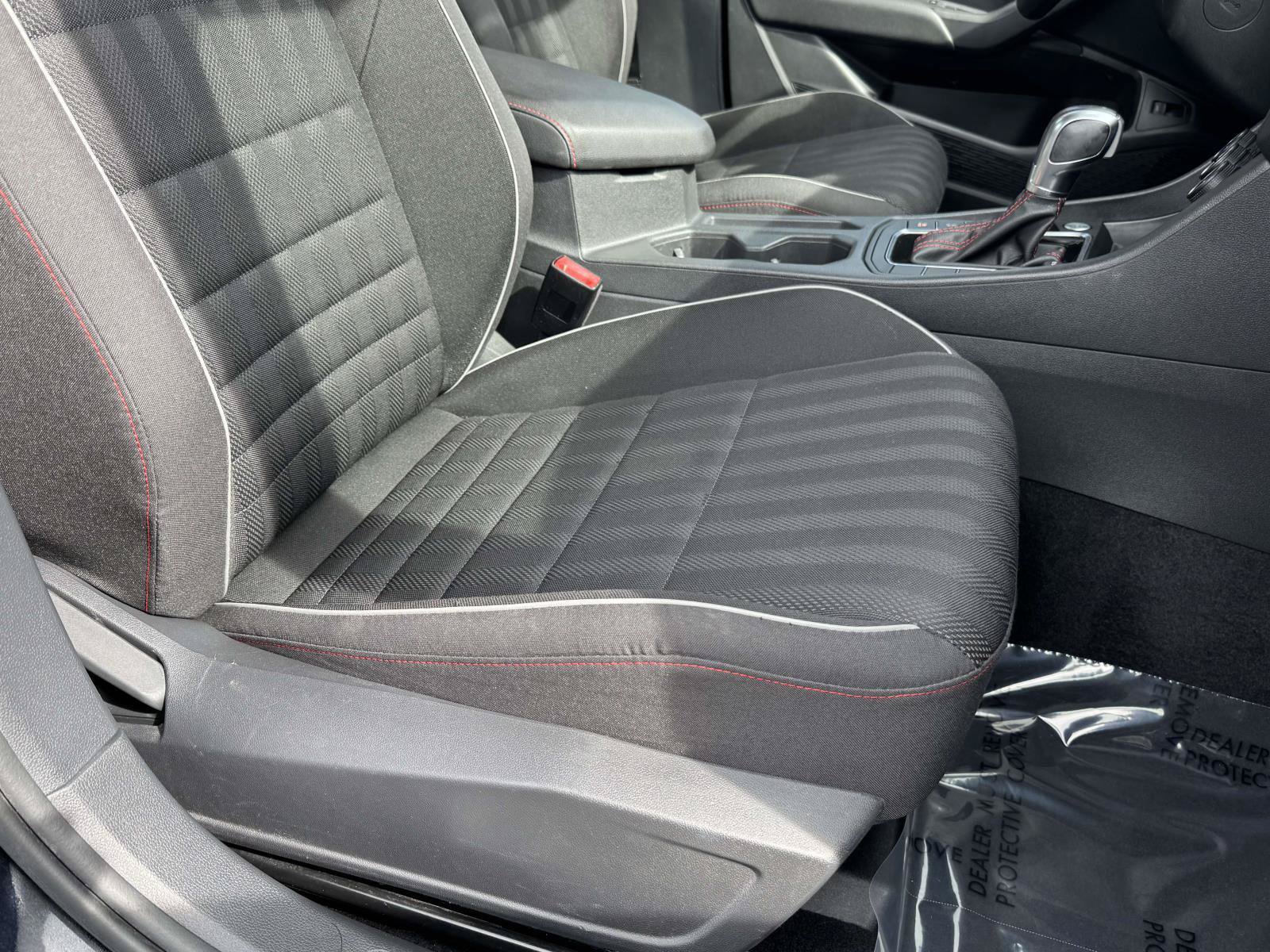 Used 2019 Volkswagen Jetta GLI FWD image 11