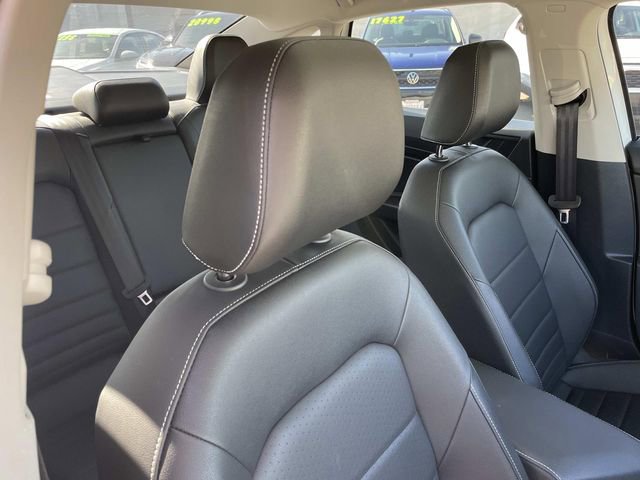 Used 2024 Volkswagen Jetta SE image 28