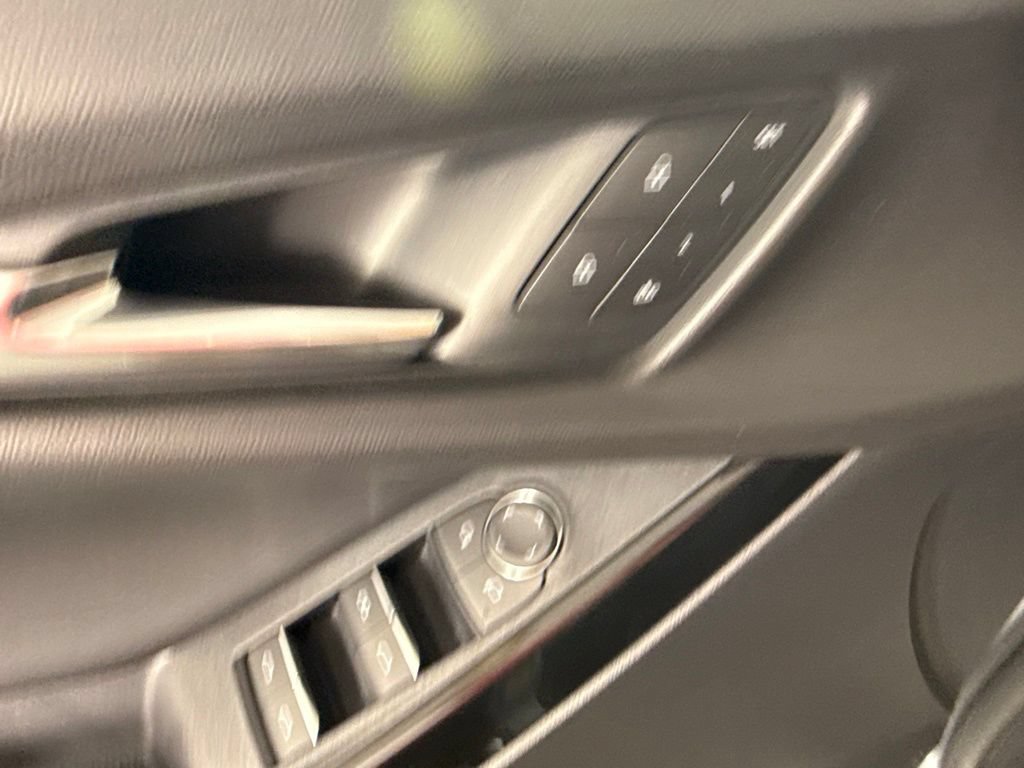 New 2027 Chevrolet Equinox RS w/ Safety and Technology Package FWD image 12