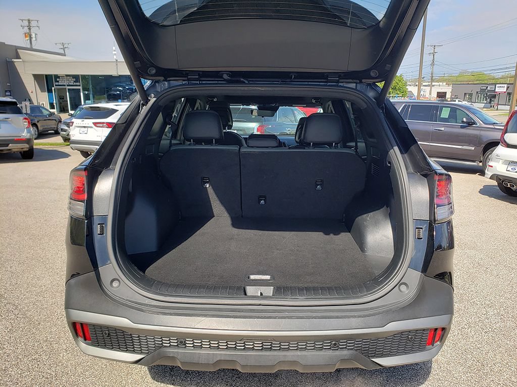 Used 2023 Kia Sportage X-Line w/ X-Line Premium Package AWD/4WD image 16