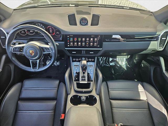 Used 2022 Porsche Cayenne image 15
