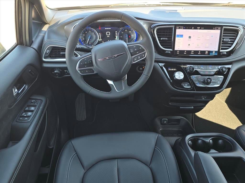 New 2026 Chrysler Pacifica Select FWD image 6