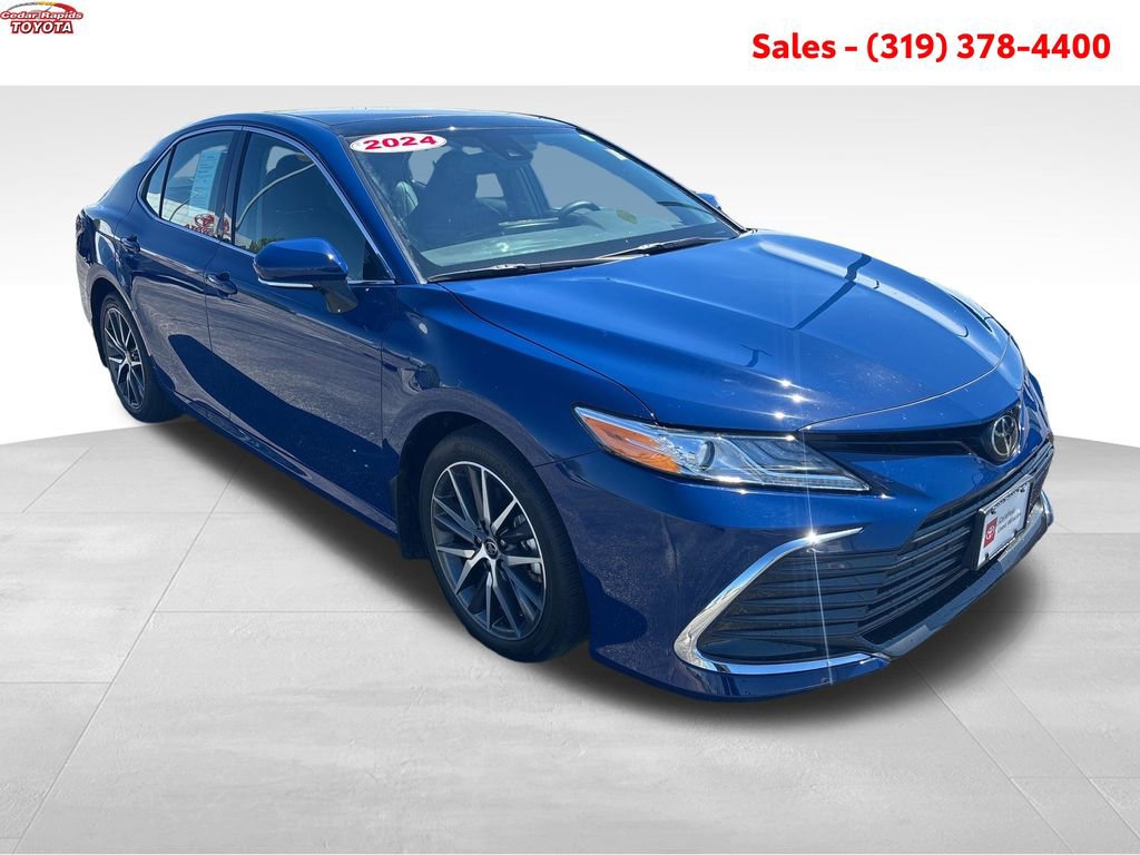 Certified 2024 Toyota Camry XLE w/ Cold Weather Package AWD/4WD image 10
